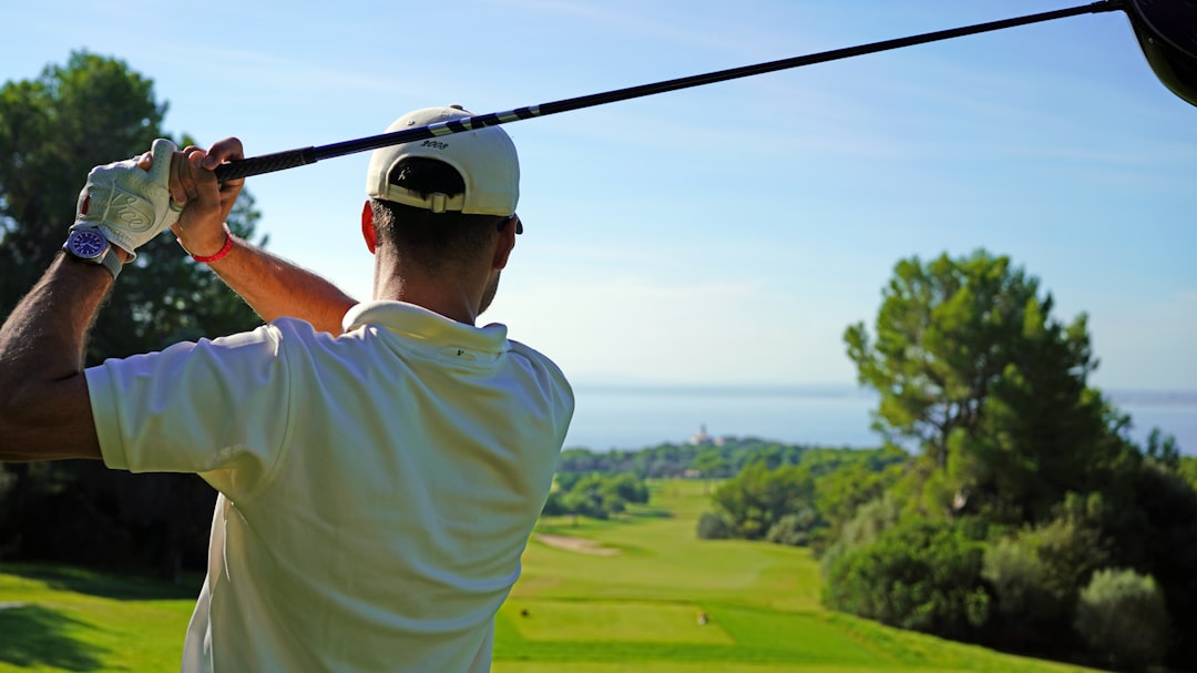 Castore: l'abbigliamento da golf che unisce tecnologia innovativa e stile moderno
